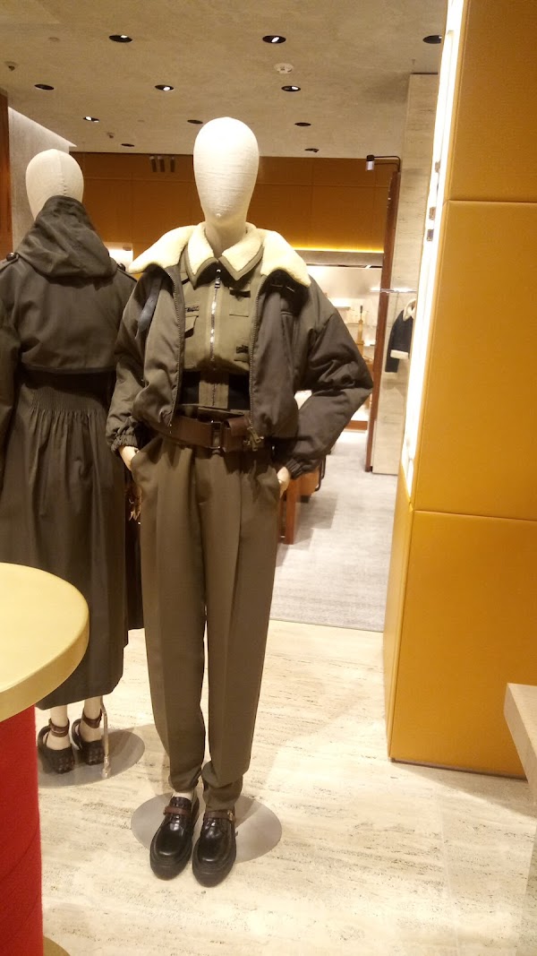 Tod's 4