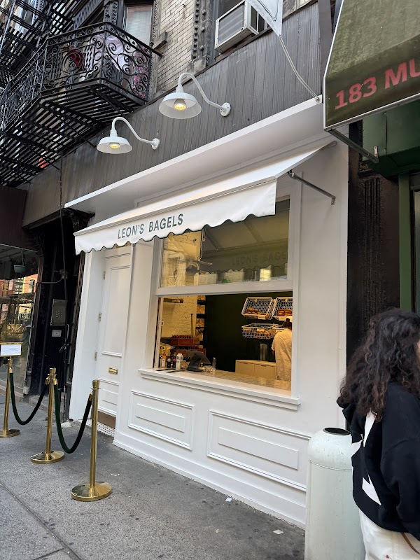 Leon's Bagels 4
