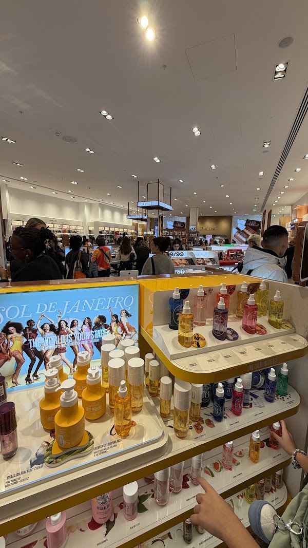 Space NK Oxford Circus 5