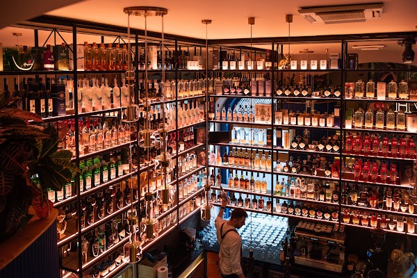 Roth Bar & Kitchen