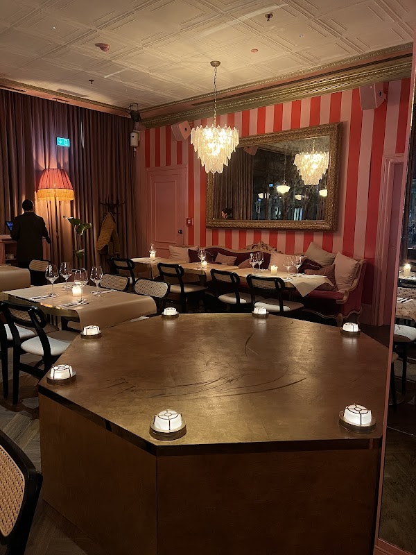 Bellboy Bar 2
