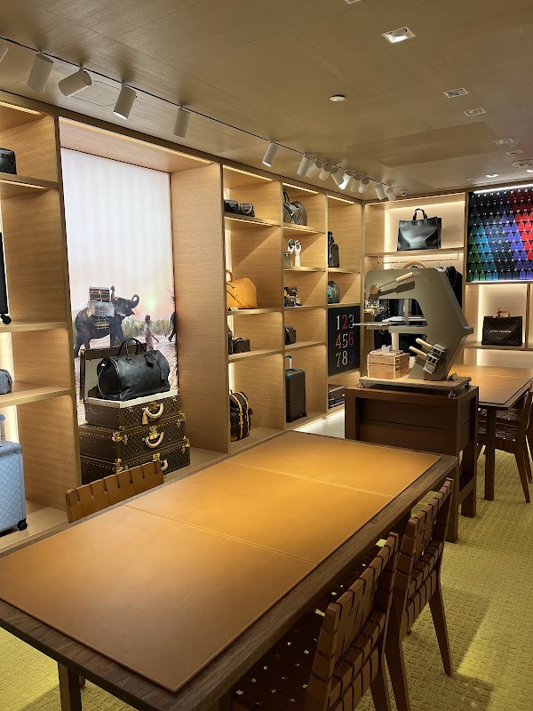 Louis Vuitton 2