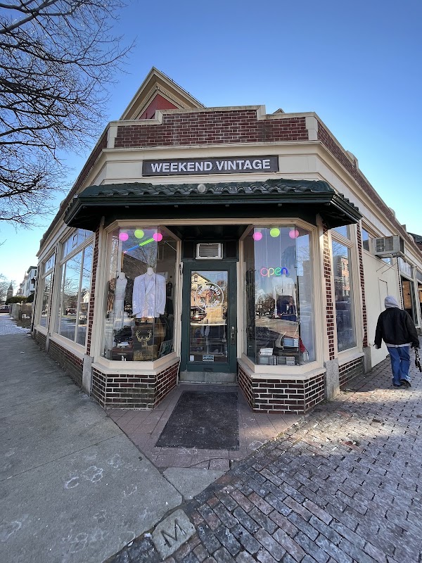 Weekend Vintage 1