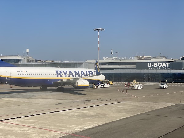 Pisa International Airport 5