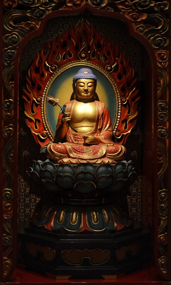 Buddha Tooth Relic Temple 3