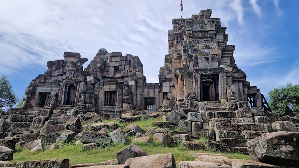 Ek Phnom Pagoda 1