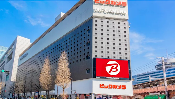 BicCamera Yūrakuchō Store - Camera Store 1