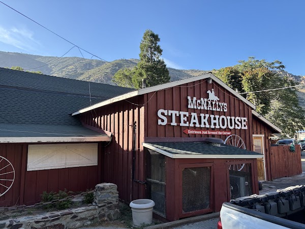 Johnny McNally's Fairview Lodge- Restaurant 1