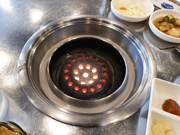 Kkotdwaeji Grill 2