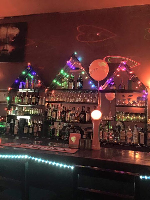 Happy Man Bar 2