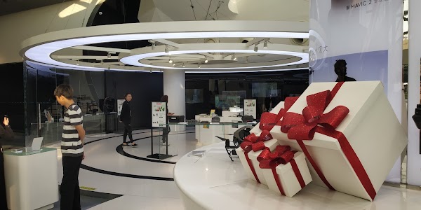 DJI FLAGSHIP STORE 5