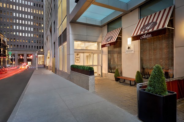 DoubleTree by Hilton New York Downtown