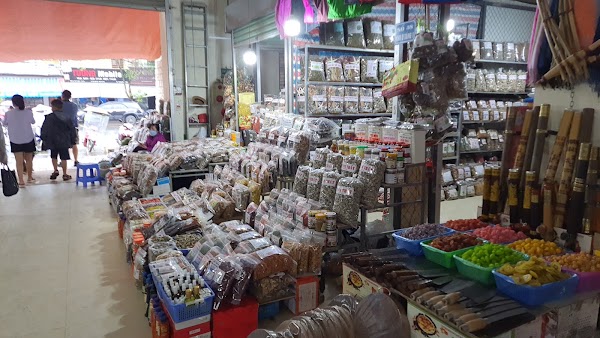 Sa Pa Night Market 3