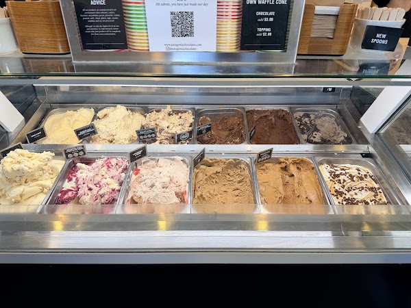 Patagonia Chocolates - Ice Creamery & Chocolaterie 3