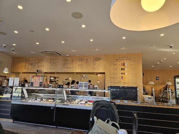 Patagonia Chocolates - Ice Creamery & Chocolaterie 2