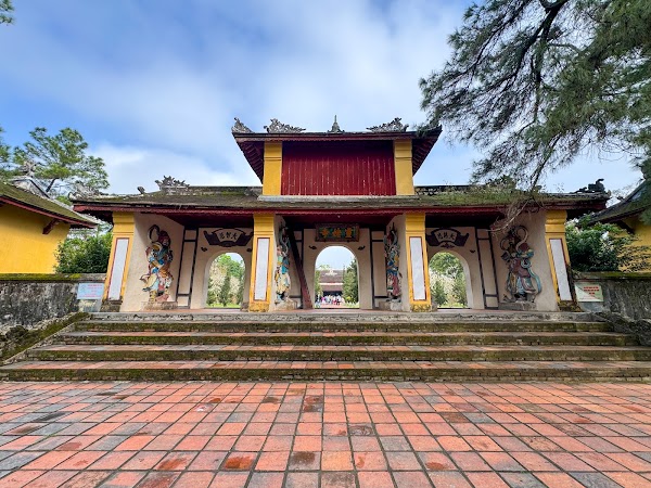 Thien Mu Pagoda 3