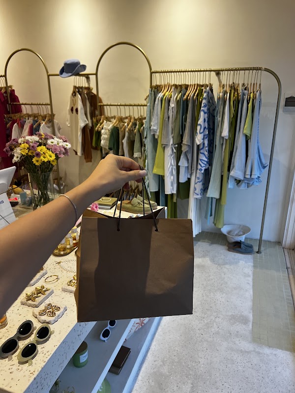 Saint Tropez Store 3