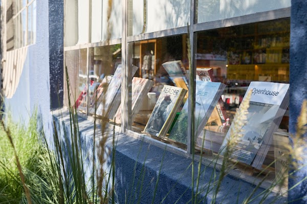 Heath Newsstand