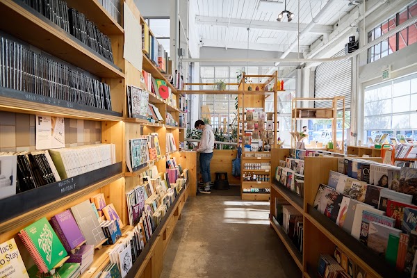 Heath Newsstand 2