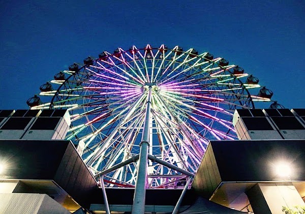 Giant Ferris Wheel nORIA Sapporo Susukino