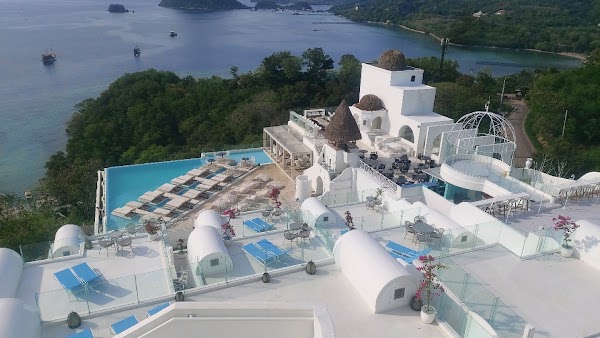 Loccal Collection Hotel