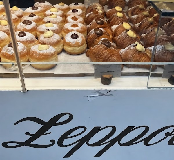 Zeppola Bakery 4
