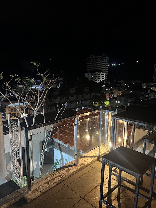 Balin Roofgarden Bistro & Bar 2