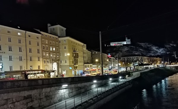 Ferdinand-Hanusch-Platz