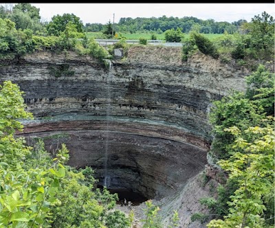Devil's Punchbowl Conservation Area
