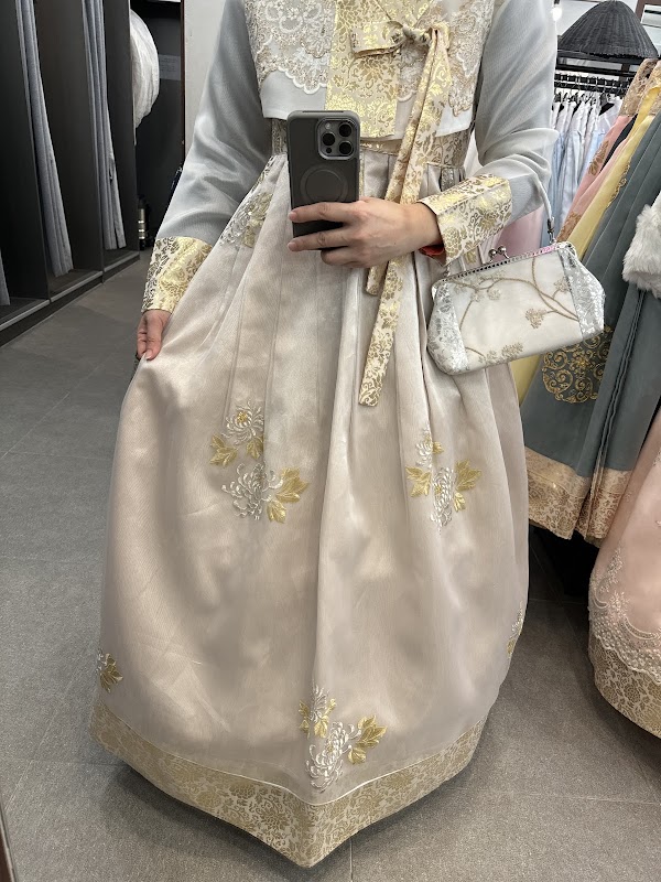 Yes Hanbok 4