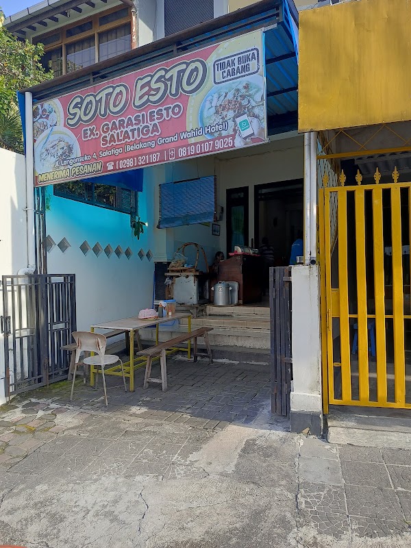 Soto Esto - Chicken Soup Restaurant