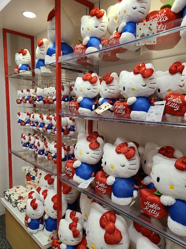 Sanrio Gift Gate Asakusa 4
