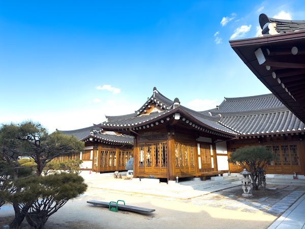 황남관 한옥체험마을 Hwangnamguan Hanok Village & Hotel