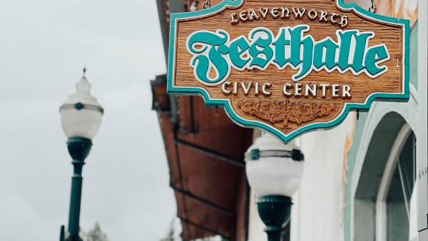 Leavenworth Festhalle