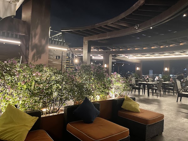 9 SPOONS - The Bayleaf Intramuros