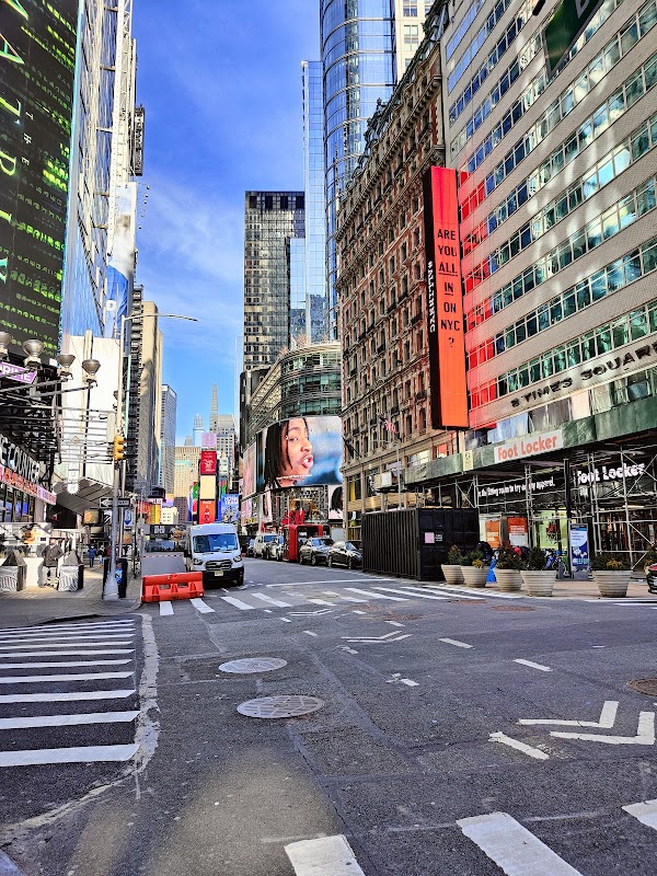 Times Sq–42 St 1