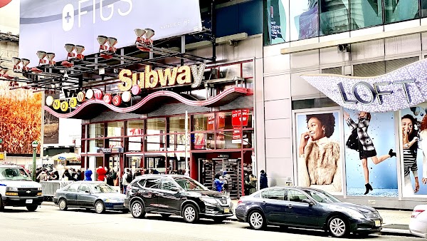 Times Sq–42 St 3