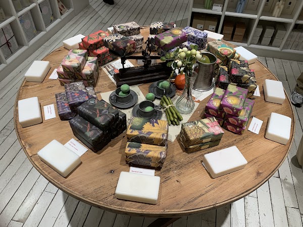 Nyunyu House myeongdong - Harmony Fresh Mart 2