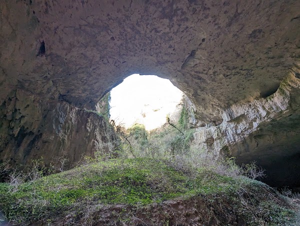 Devetashka Cave 3