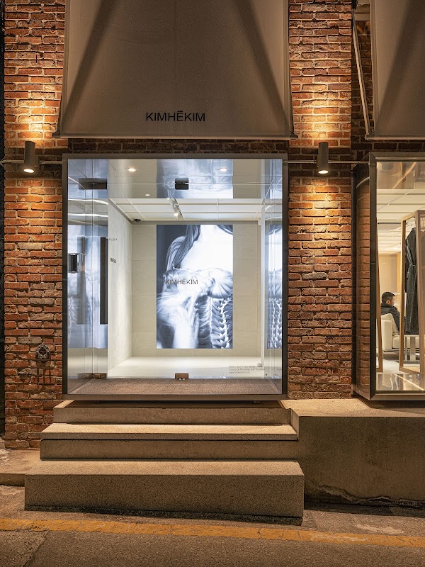 Kimhekim Cheongdam Flagship 1