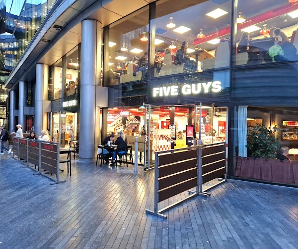 Five Guys Tower Bridge 1