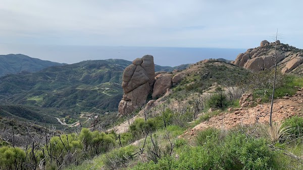 Sandstone Peak Trailhead Parking 4