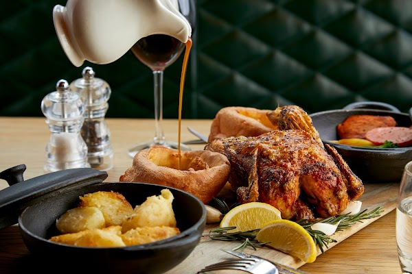 Smith's Bar & Grill 5