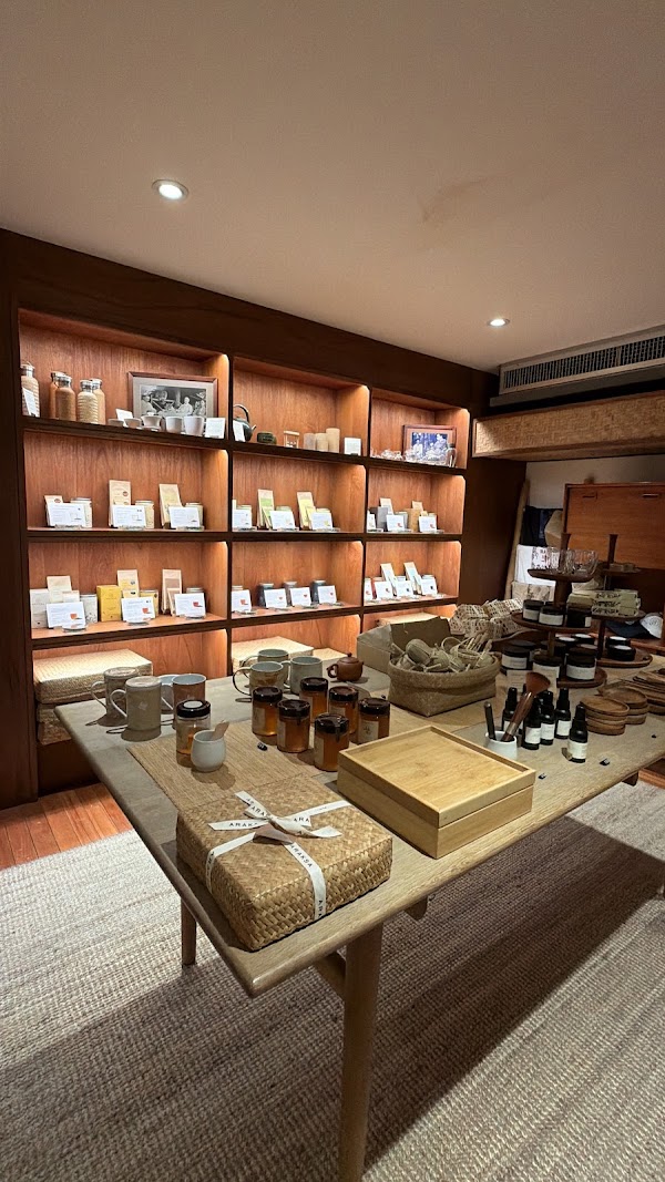 Araksa Tea Room Bangkok 2