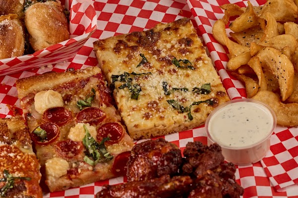 Smash and Slice Burgers, Pizza & Wings 5