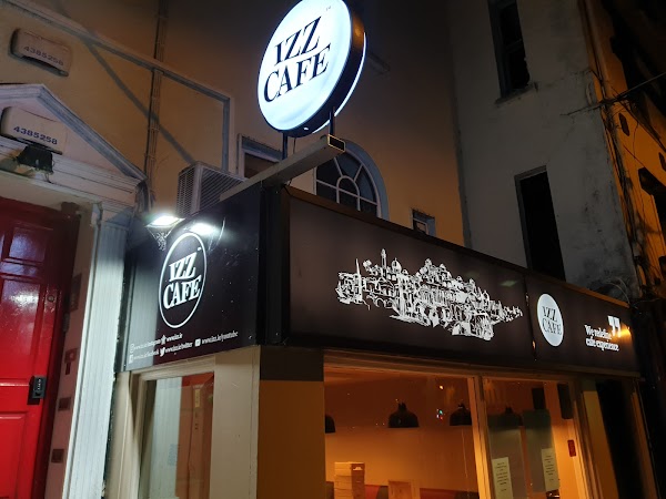 Izz Cafe