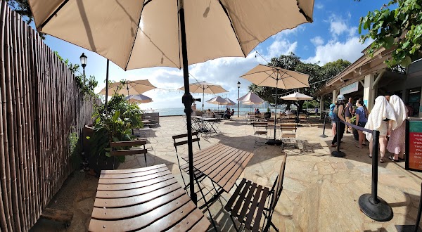 Barefoot Beach Cafe @ Queen's Surf Beach