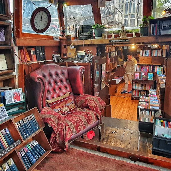 Word On The Water - The London Bookbarge 5