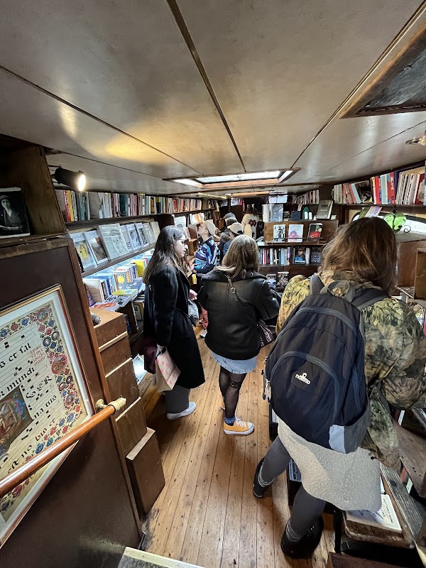 Word On The Water - The London Bookbarge 4