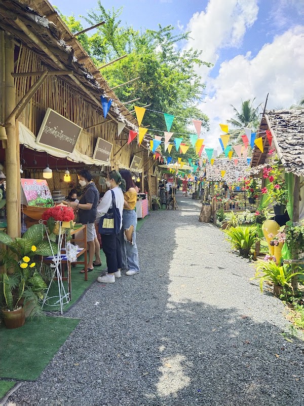 Coconut Market 2